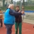 Karol-sprawdza-swoje-sily-w-strzelaniu-z-luku